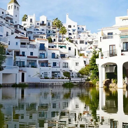 Stunning Duplex In Capistrano Playa, Daire Nerja