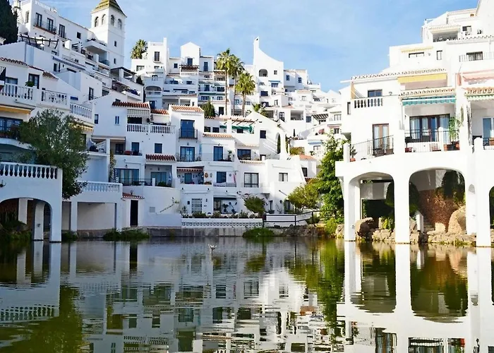 Stunning Duplex In Capistrano Playa, Daire Nerja