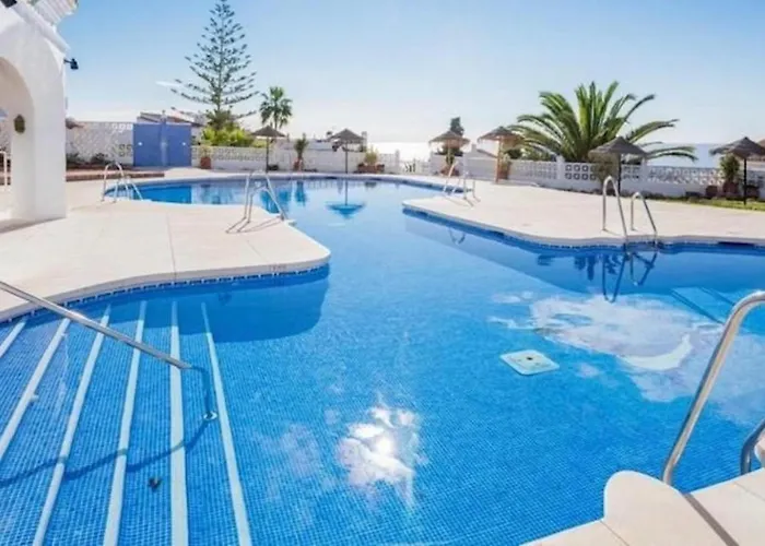 Stunning Duplex In Capistrano Playa, Нерха