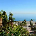 Apartamento Stunning Duplex In Capistrano Playa, Nerja